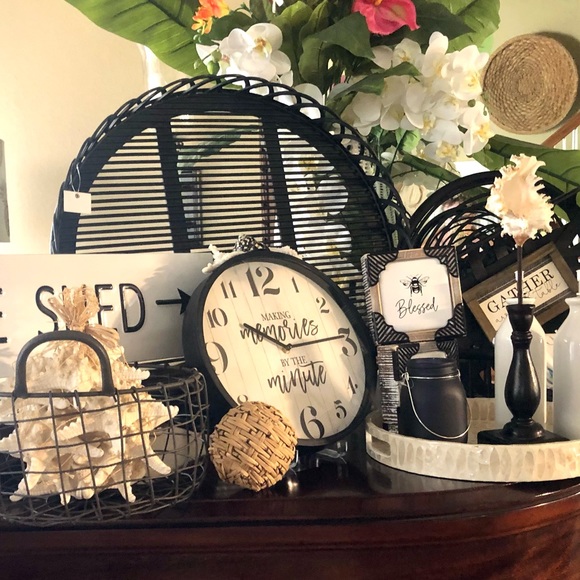 New! Romosa Murex Seashell Black Stand - Picture 6 of 8